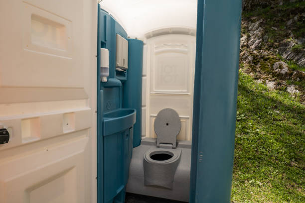 Best Portable Restroom Setup and Delivery  in Nassau Bay, TX